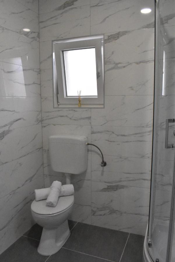 Apartmani Skorpion คาชเตลา ภายนอก รูปภาพ