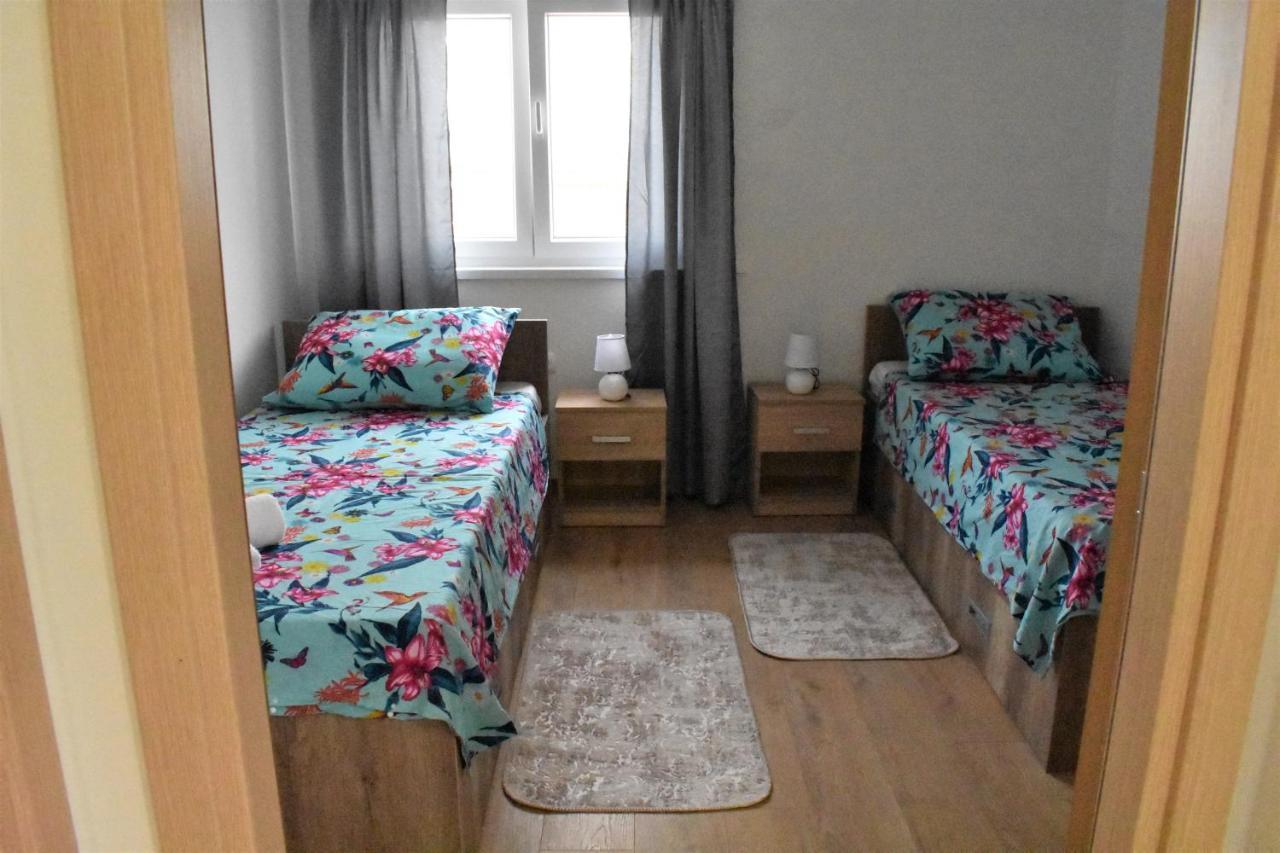 Apartmani Skorpion คาชเตลา ภายนอก รูปภาพ