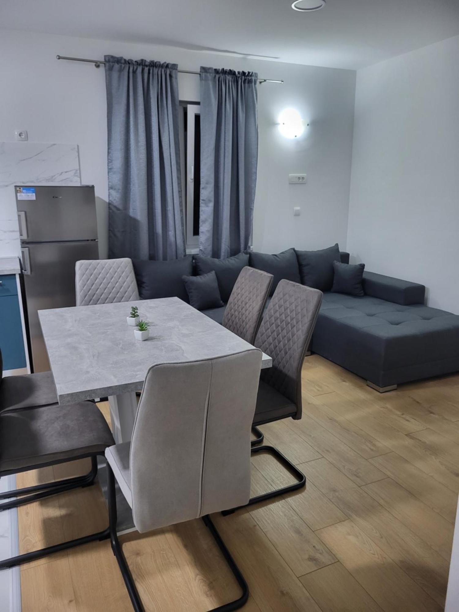 Apartmani Skorpion คาชเตลา ภายนอก รูปภาพ